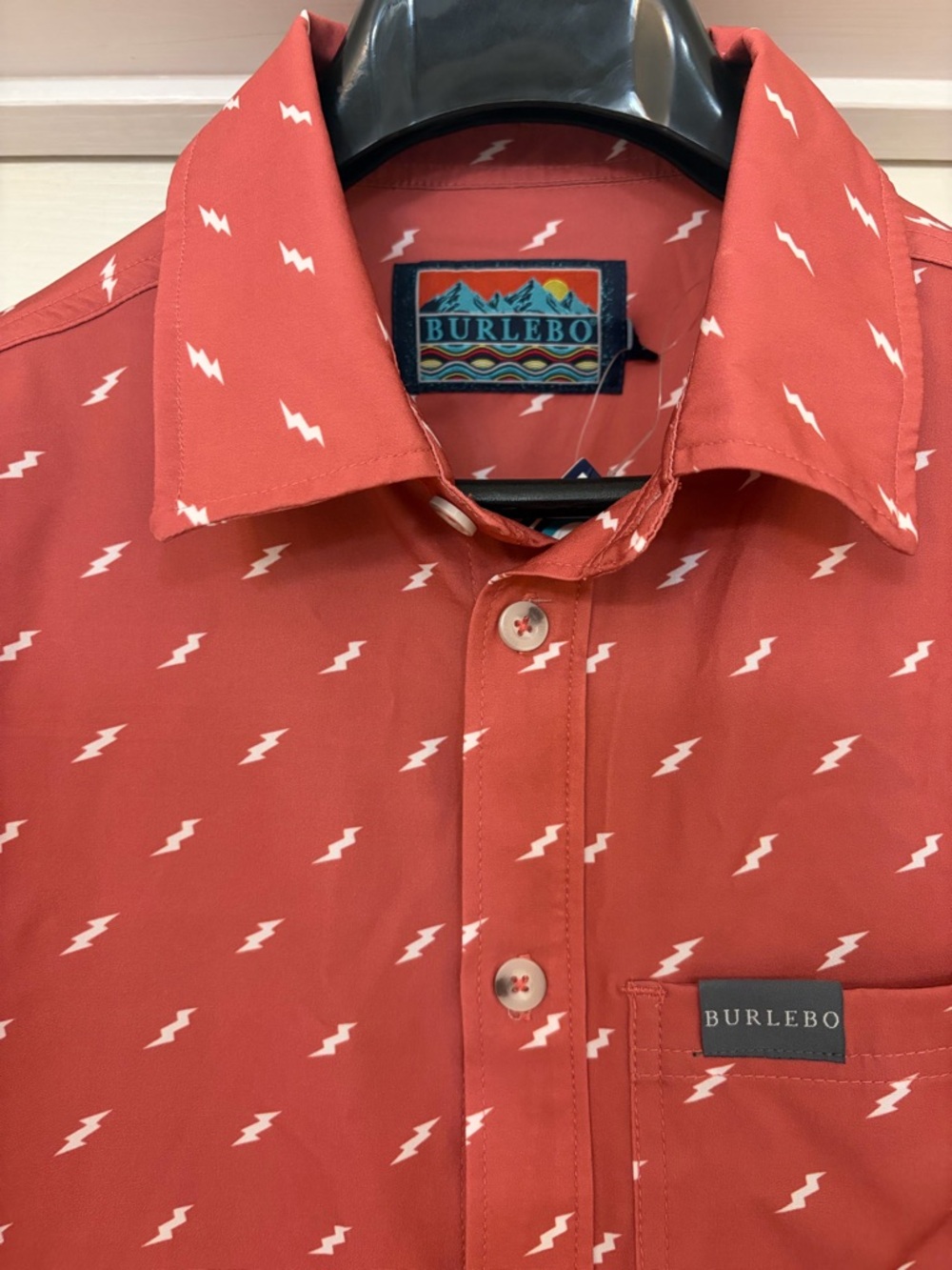 Burlebo All Over Print Shirt Mens Small Short Sleeve Button Up Lighting Bolts